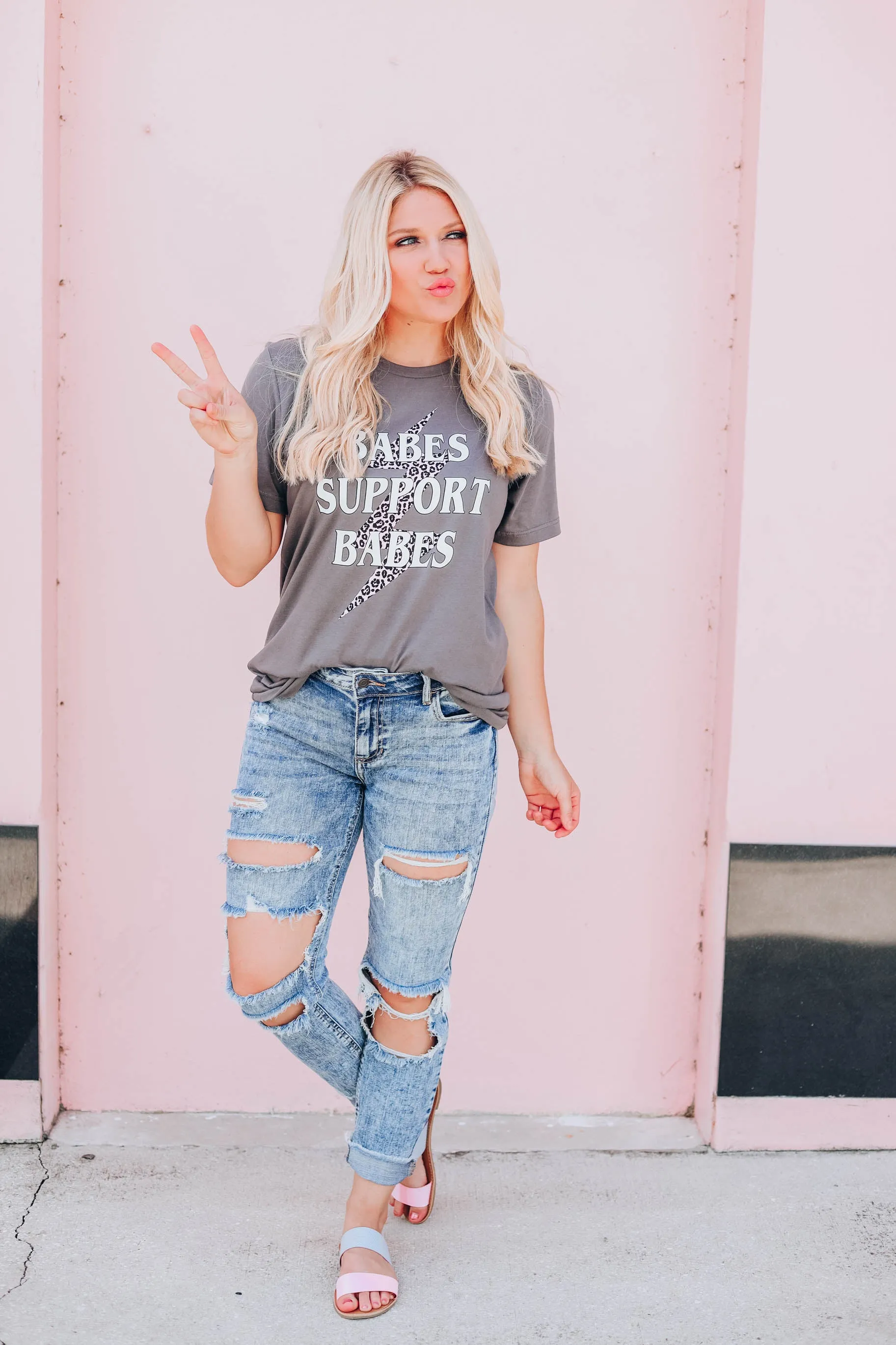 Babes Support Babes T-Shirt - Charcoal