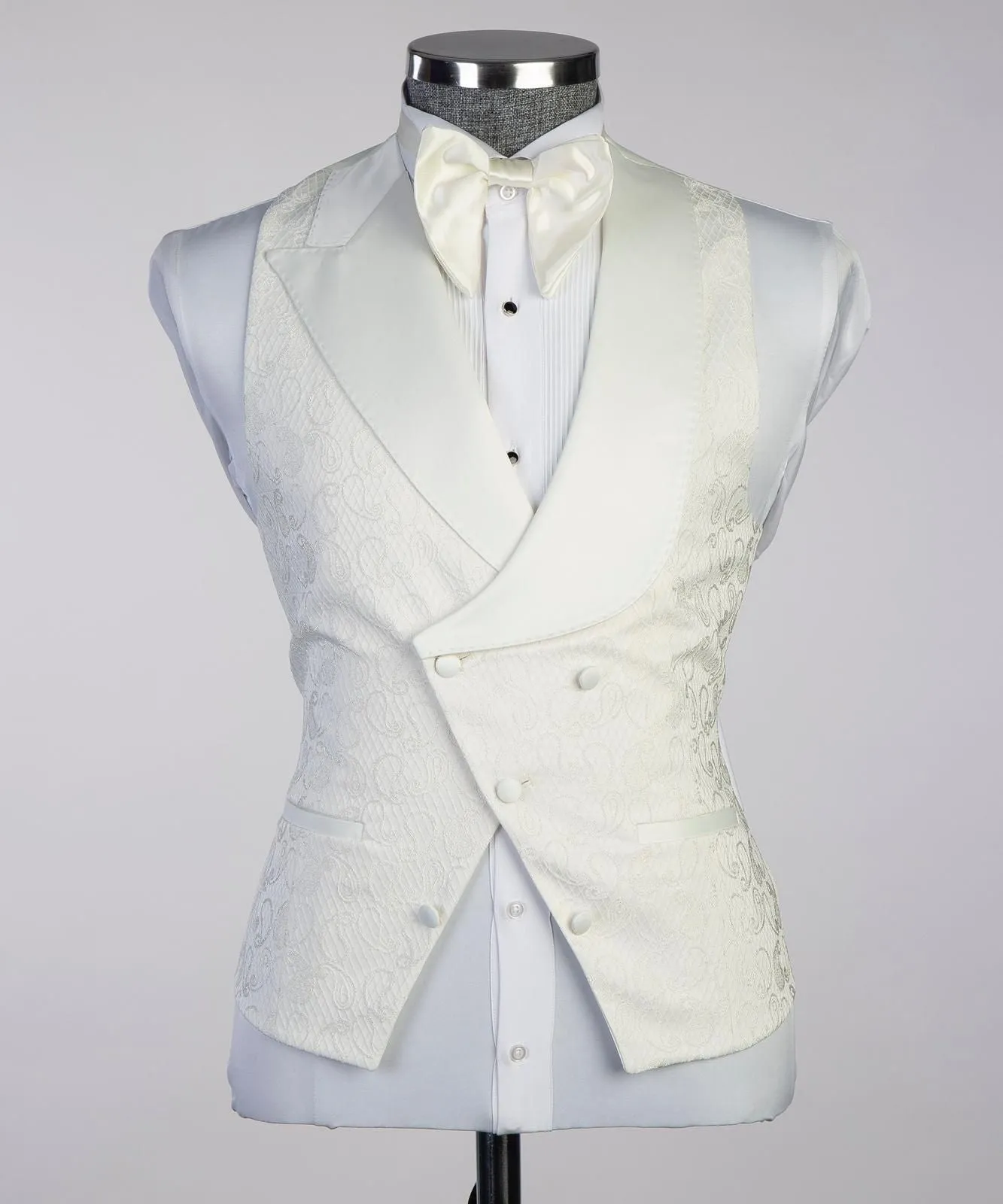 Cream cambridge tuxedo suit