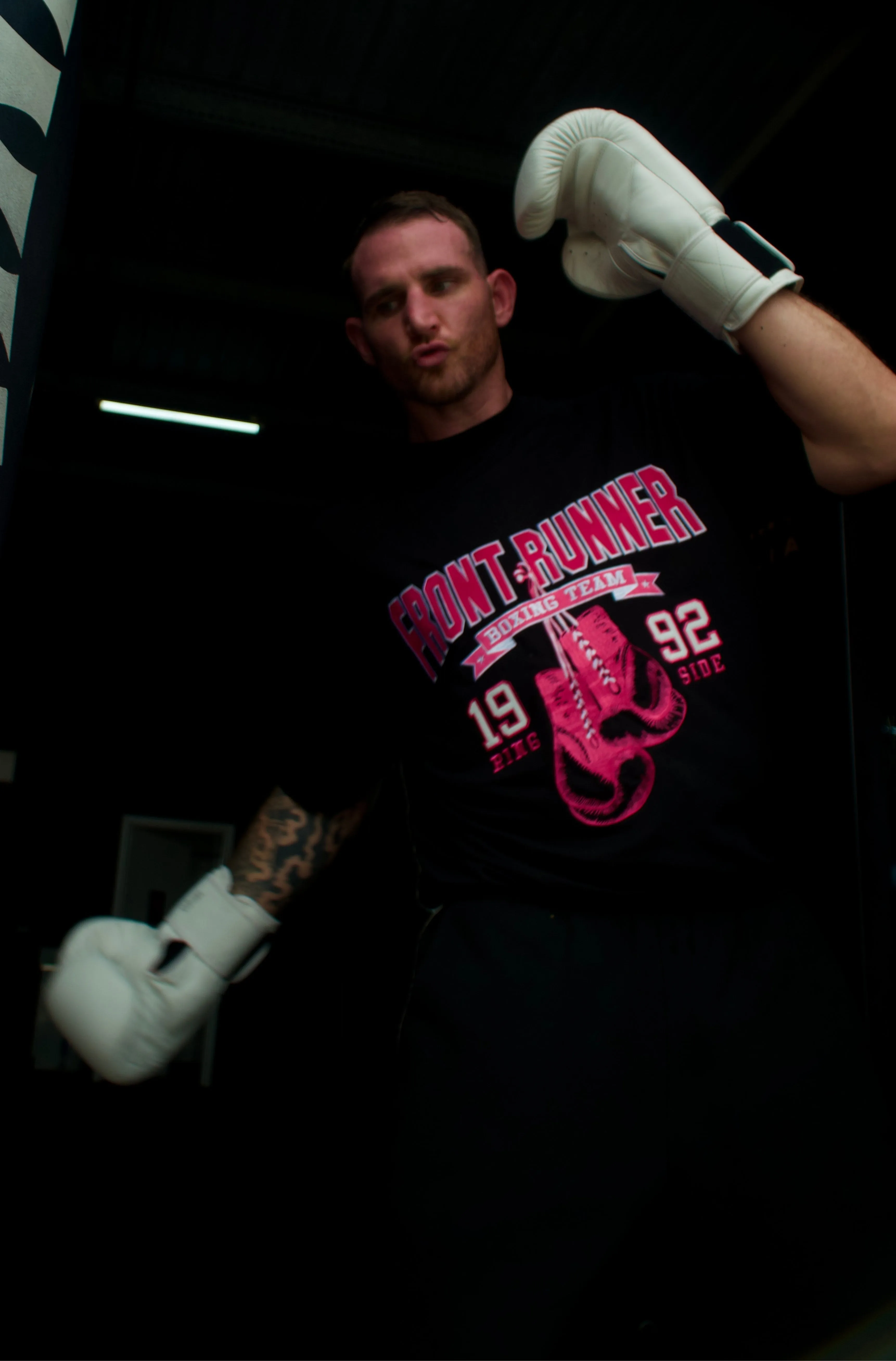 Final Round Tee - Fuschia Night
