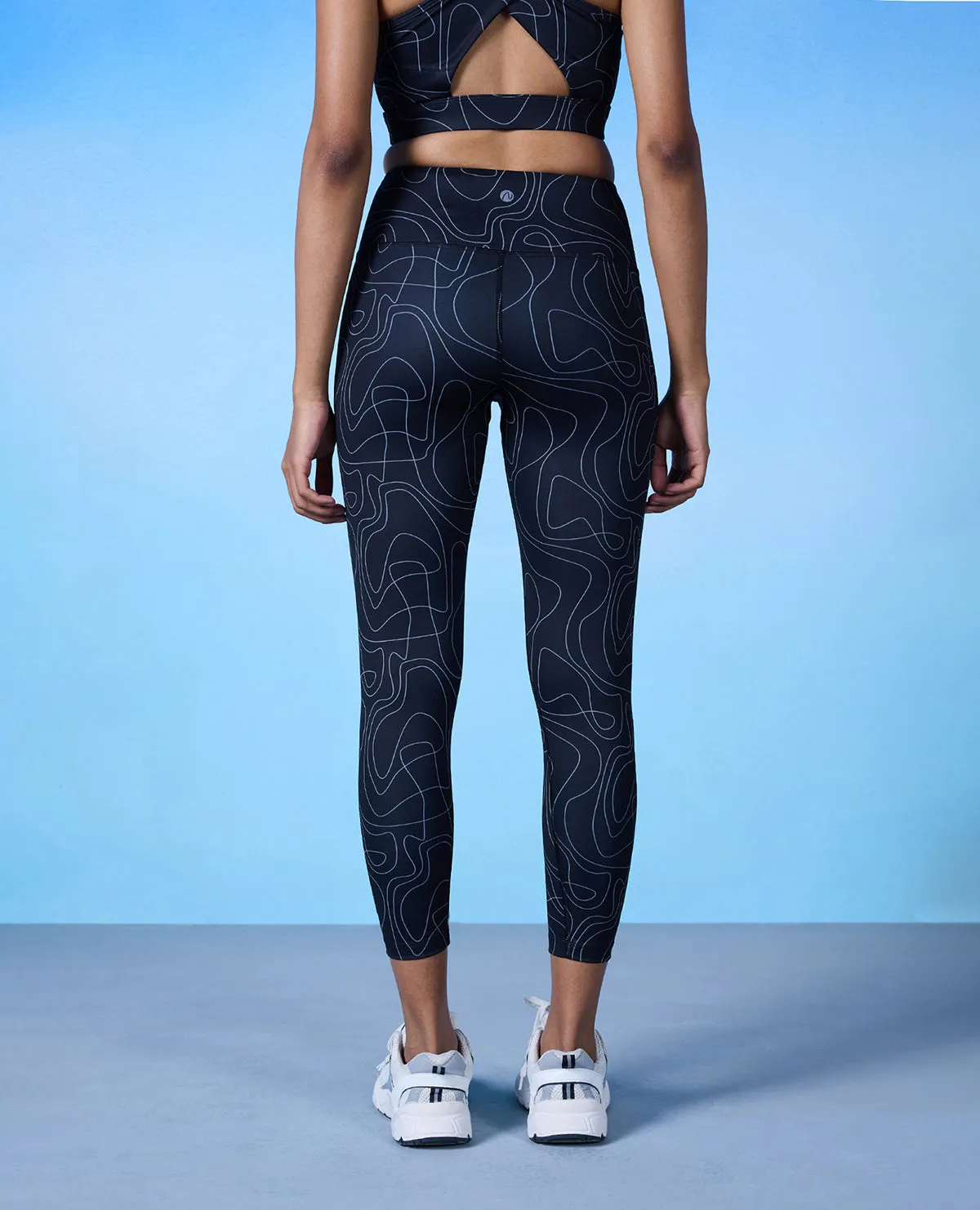 Nykd by Nykaa High Rise Trendsetter Printed Legging-NYK121-Doodle Black Print