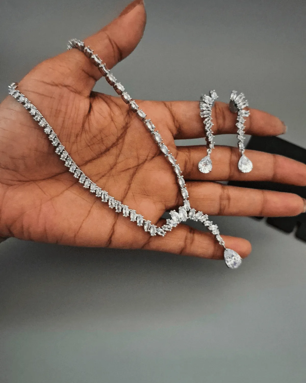 Zevarly Aiza Enhancing Necklace Set